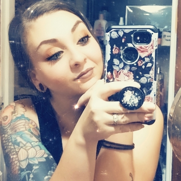 Meet your Posher, Jessica - Picture 1 of 1